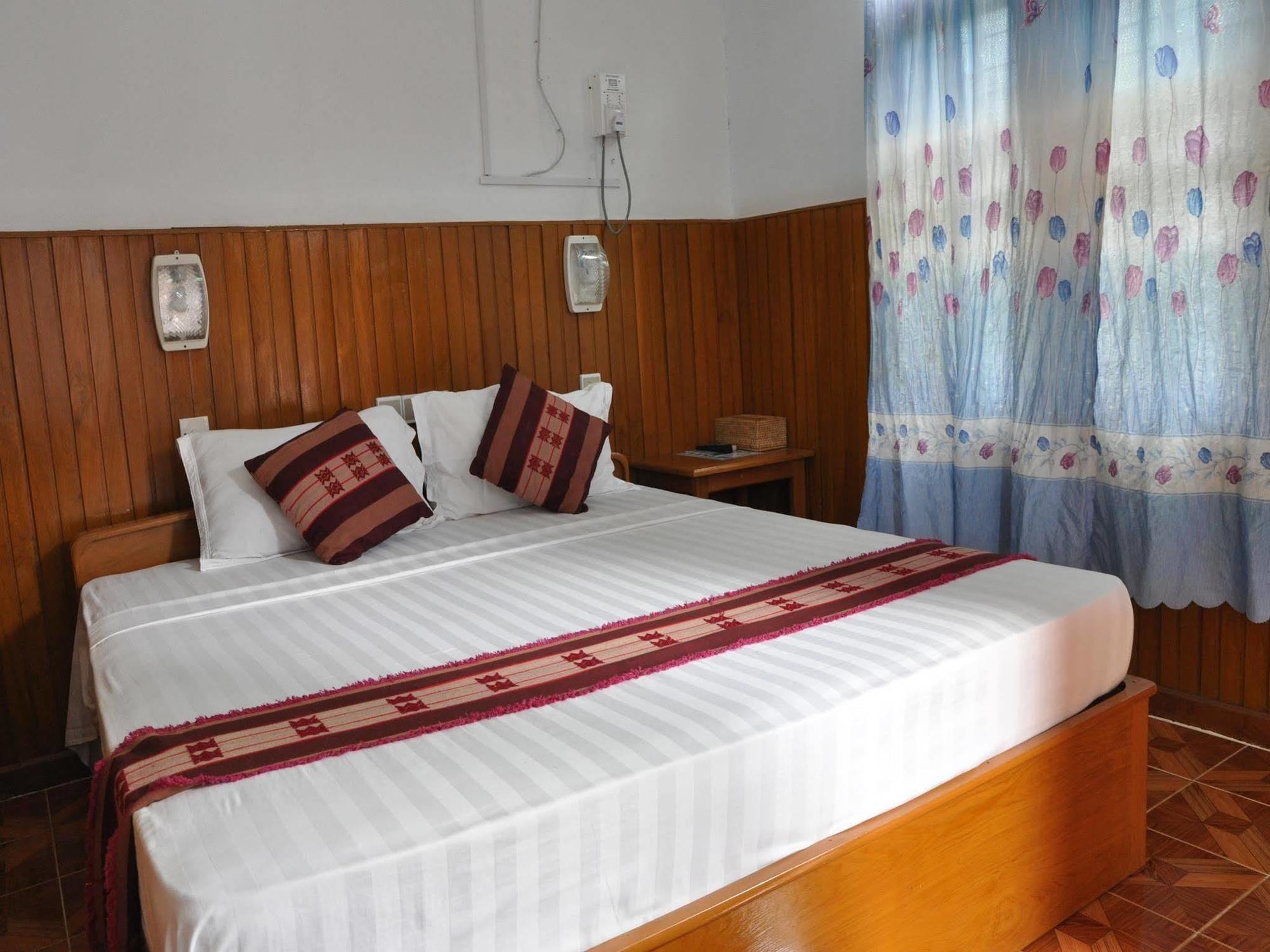 Saw Nyein San Guest House Nyaung-U Ngoại thất bức ảnh